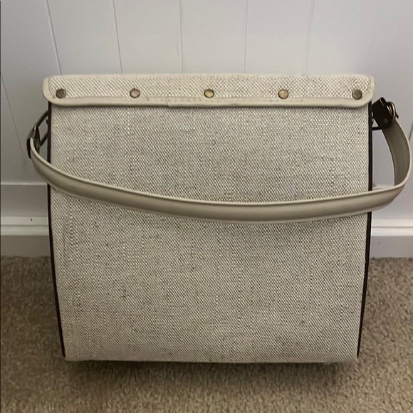 Cream and Blue Embroidered Shoulder Bag with Floral Design - Picture 2 of 5